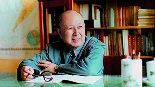 錢(qián)學(xué)森：我姓錢(qián)，但不愛(ài)錢(qián)