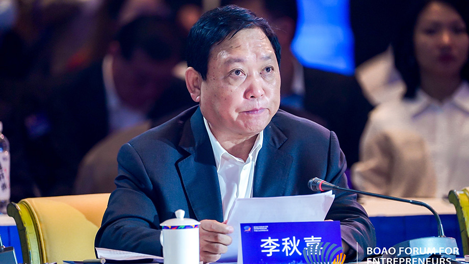 汾酒李秋喜：強(qiáng)起來(lái)，是每一個(gè)中國(guó)企業(yè)的責(zé)任和使命