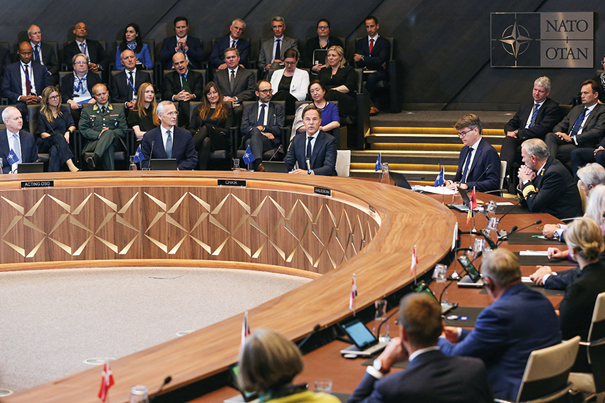 聯(lián)合調(diào)查揭開北約軍購(gòu)黑幕