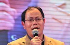 南開大學(xué)副教授馬先標(biāo)在對(duì)話環(huán)節(jié)發(fā)言