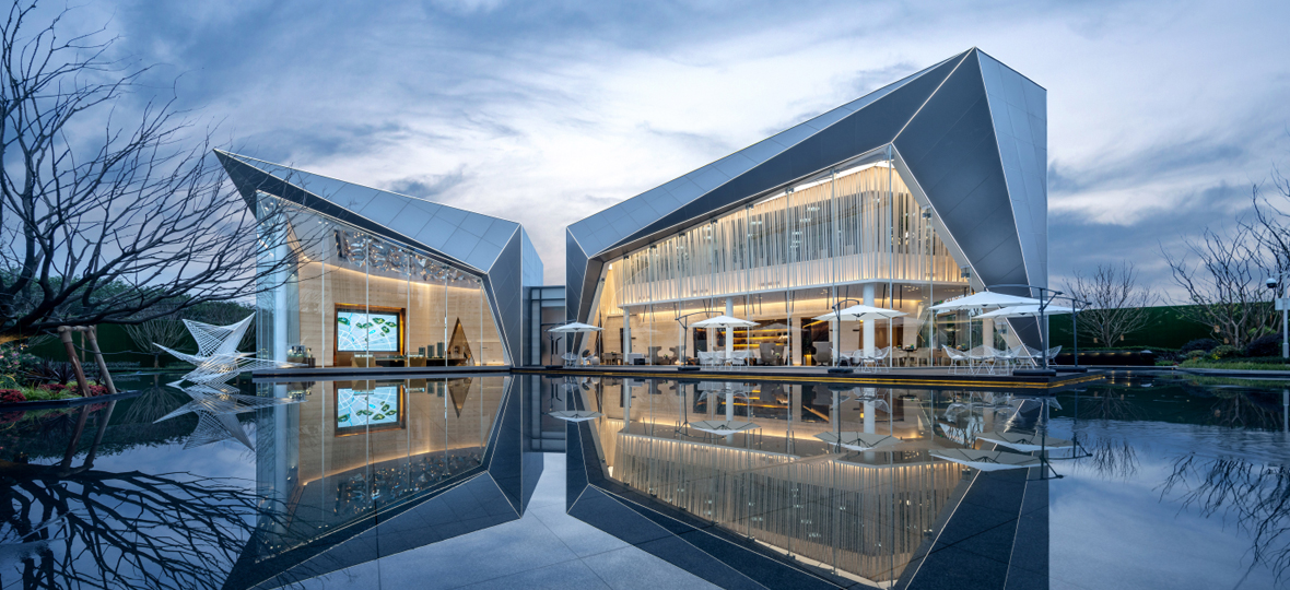 2019年是中國(guó)奧園發(fā)展史上一個(gè)重要里程碑，奮進(jìn)新時(shí)代，筑夢(mèng)新奧園。積極履行企業(yè)應(yīng)承擔(dān)的社會(huì)責(zé)任，為客戶乃至社會(huì)&ldquo;構(gòu)筑健康生活&rdquo;。