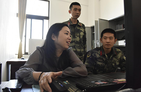 軍嫂鄭如:雖苦不怕，是我對愛的承諾