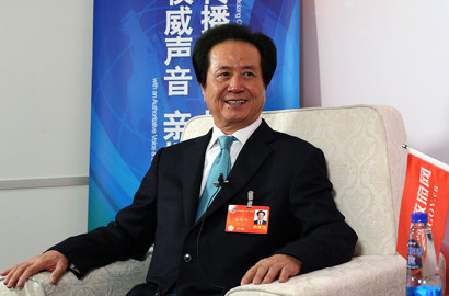 全國政協(xié)委員陳經(jīng)緯做客新華網(wǎng)、中國政府網(wǎng)兩會(huì)訪談