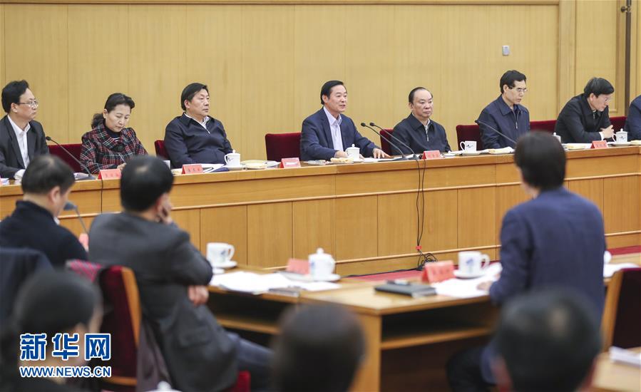 3月17日，中共中央政治局委員、中央書記處書記、中宣部部長(zhǎng)劉奇葆在北京出席中華優(yōu)秀傳統(tǒng)文化傳承發(fā)展工作座談會(huì)。 新華社記者丁林?jǐn)z