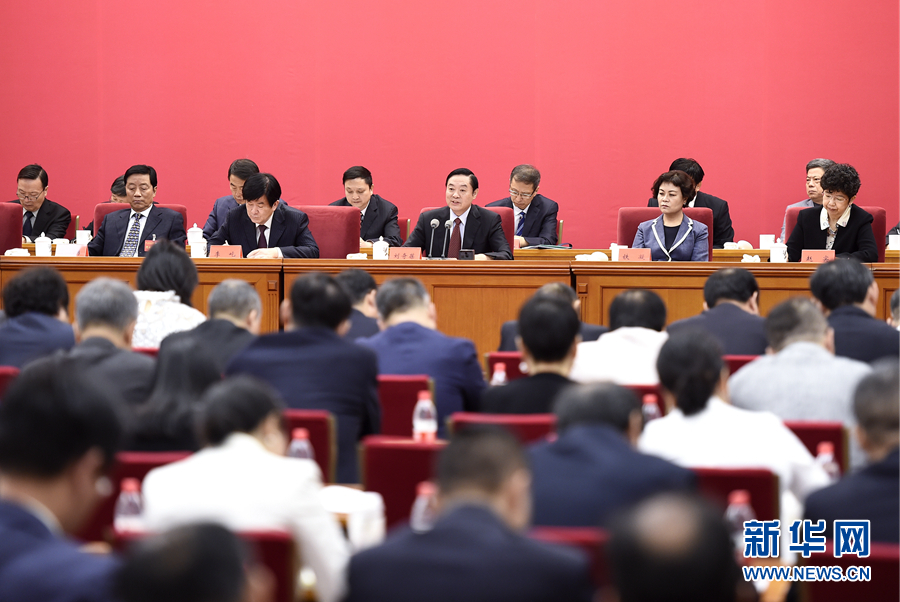 9月20日，中國電視藝術(shù)家協(xié)會(huì)第六次全國代表大會(huì)在北京召開。中共中央政治局委員、中央書記處書記、中宣部部長劉奇葆出席開幕式并講話。新華社記者 燕雁 攝