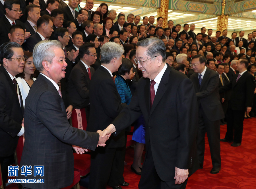 9月28日，中共中央政治局常委、全國政協(xié)主席俞正聲在北京會(huì)見出席中國海外交流協(xié)會(huì)第六次會(huì)員大會(huì)的全體代表，并發(fā)表講話。 新華社記者 龐興雷 攝