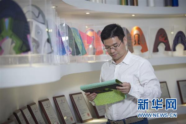 （十九大時(shí)光·圖文互動(dòng)）（3）青春，在夢想的引領(lǐng)下飛揚(yáng)——來自基層蹲點(diǎn)現(xiàn)場的報(bào)道