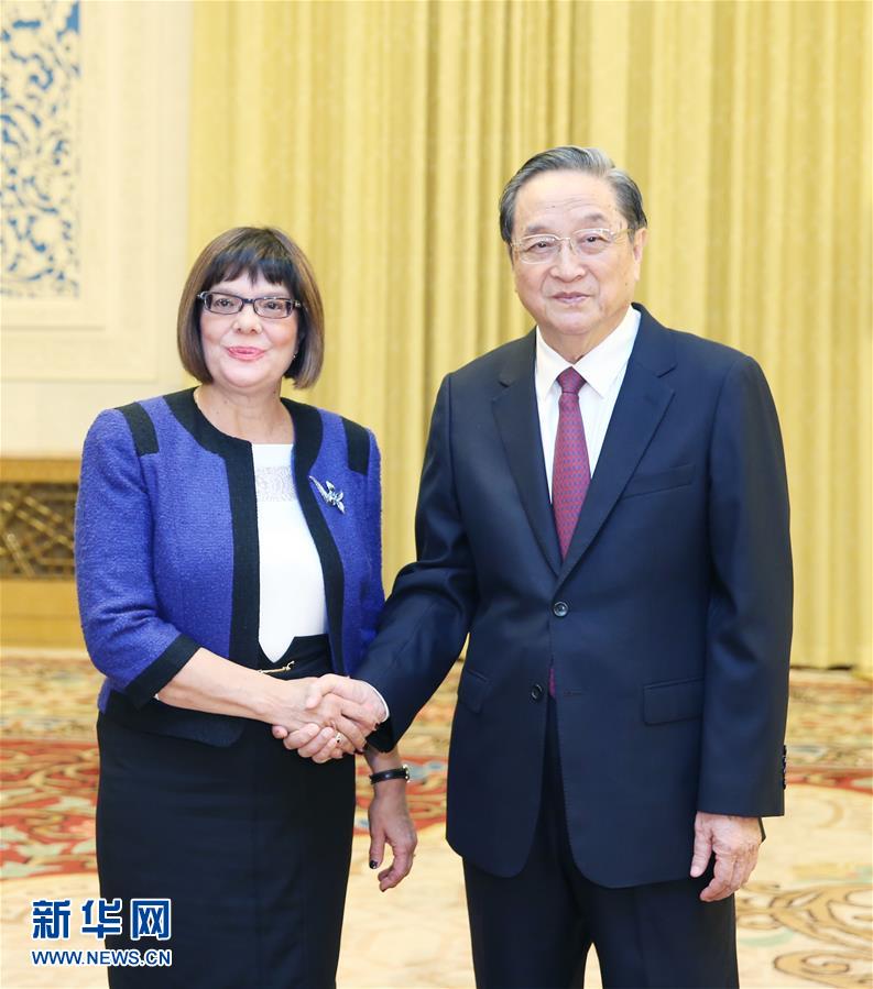 11月27日，全國政協(xié)主席俞正聲在北京會(huì)見塞爾維亞國民議會(huì)議長戈伊科維奇。新華社記者 姚大偉 攝