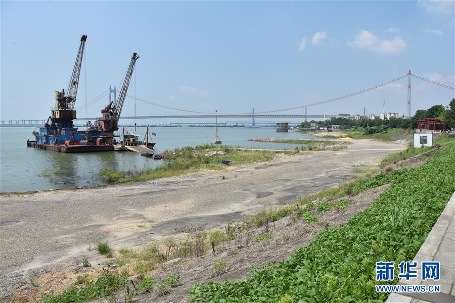 （大江奔流——來自長江經(jīng)濟帶的報道·圖文互動）（2）登岳陽樓，又見“浩浩湯湯”