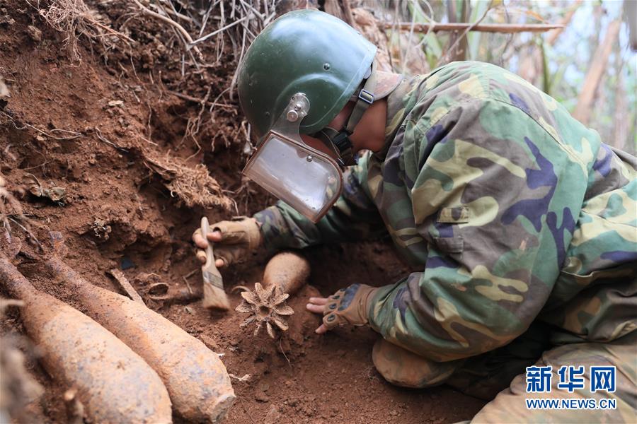 （圖文互動(dòng)）（1）和平年代，離死神最近的人——南部戰(zhàn)區(qū)陸軍云南掃雷大隊(duì)邊境掃雷排爆記事