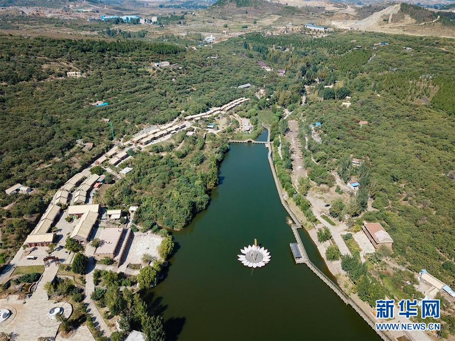（新華全媒頭條·圖文互動）（10）領航！向著高質(zhì)量發(fā)展堅定前行——以習近平同志為核心的黨中央引領中國經(jīng)濟發(fā)展述評