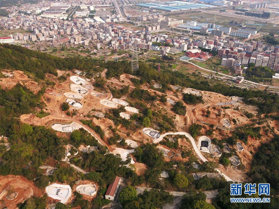 （新華視點(diǎn)·圖文互動(dòng)）（6）福州沿海：密林深處、水庫旁邊，大片豪華活人墓偷偷建造……