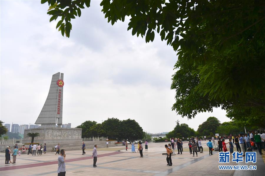 （新華全媒頭條·壯麗70年·奮斗新時(shí)代——記者再走長征路·圖文互動）（5）跨越“第一渡”　長征出發(fā)地“換了人間”