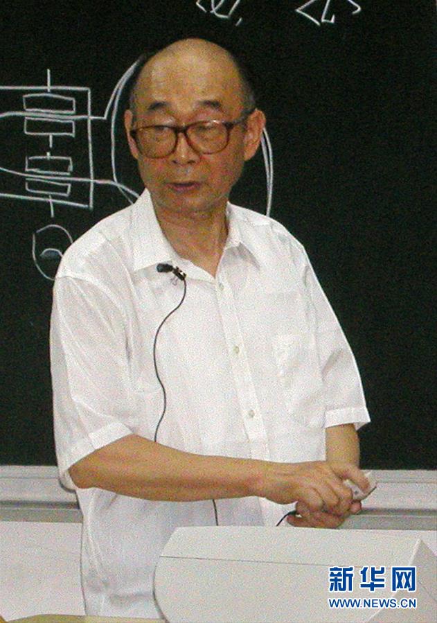 （愛國(guó)情 奮斗者·圖文互動(dòng)）（3）永不停轉(zhuǎn)的“陀螺”——追記中國(guó)工程院院士、國(guó)防科技大學(xué)教授高伯龍