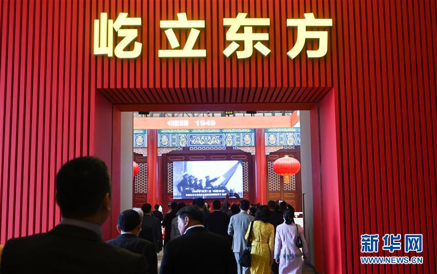 （新華全媒頭條·圖文互動(dòng)）（18）凝聚愛(ài)國(guó)主義的磅礴力量！——新中國(guó)成立70周年盛典啟示錄