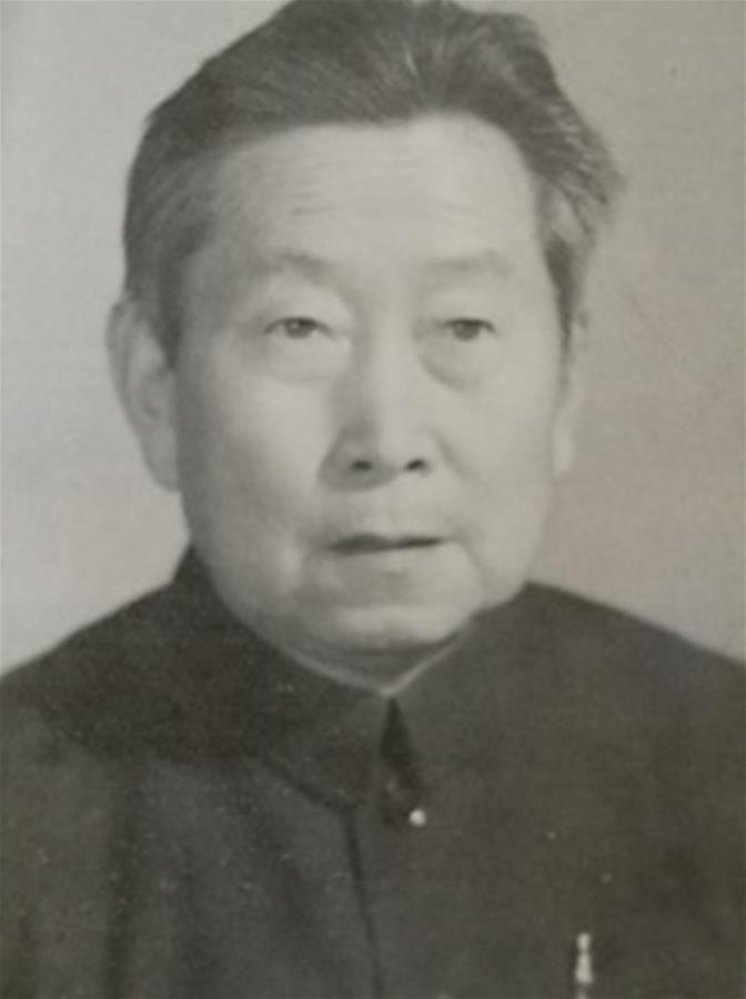 （為了民族復興·英雄烈士譜·圖文互動）鄧國忠：能扛槍桿子、擅拿筆桿子的公安烈士