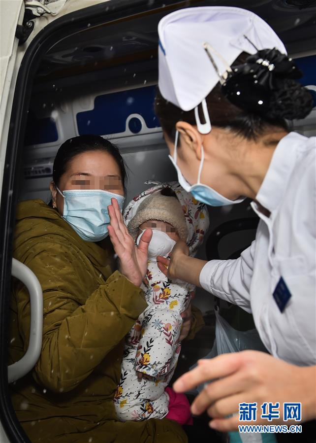 （聚焦疫情防控·圖文互動）（1）“等奇奇長大了，一定帶她再來北京”——北京9個月患兒出院記