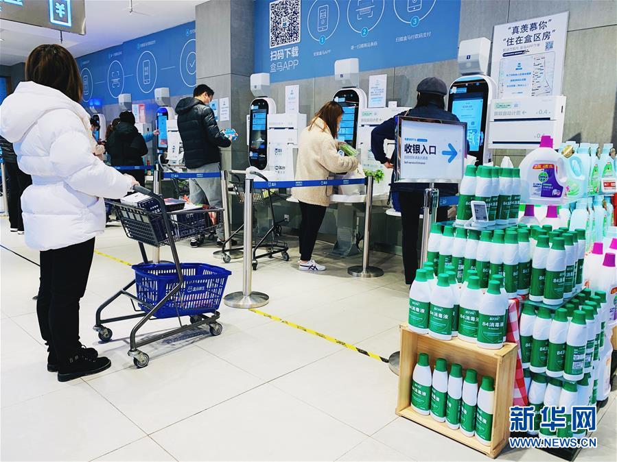 （圖文互動）（2）吃粉擼串，商圈“打卡”，動車出廠——湖南“標簽”復蘇記