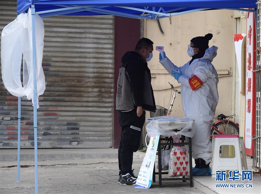 （新華全媒頭條·圖文互動）（1）將戰(zhàn)“疫”進行到底！——寫在武漢疫情防控的關鍵階段