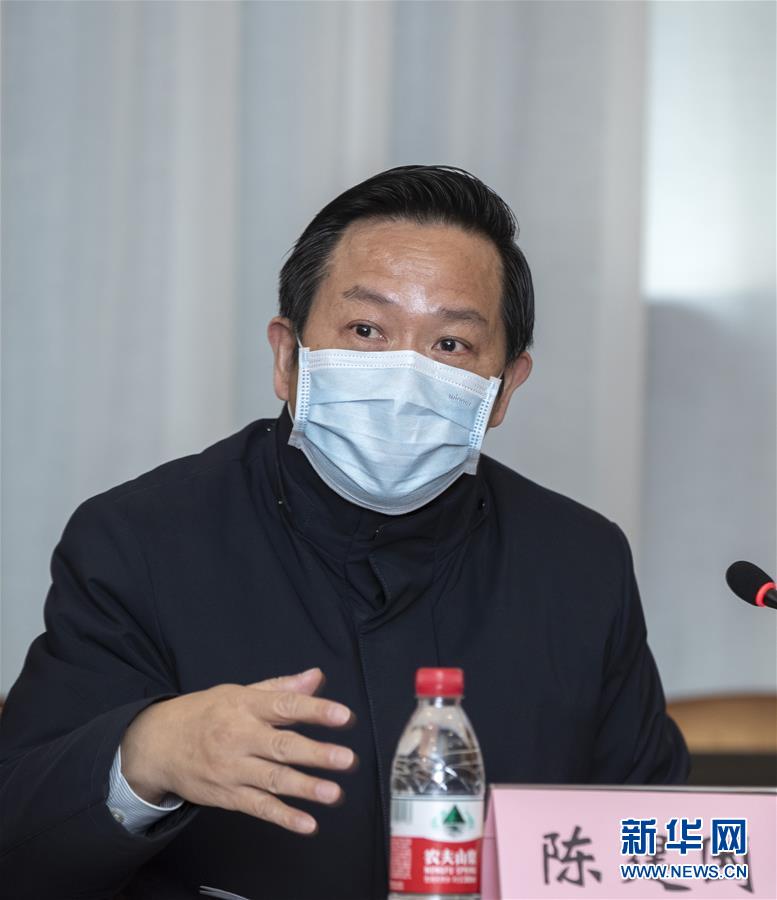 （聚焦疫情防控·圖文互動(dòng)）（2）急防控所急，沖鋒勇向前——華中科技大學(xué)以科研攻關(guān)推動(dòng)疫情防控救治觀察