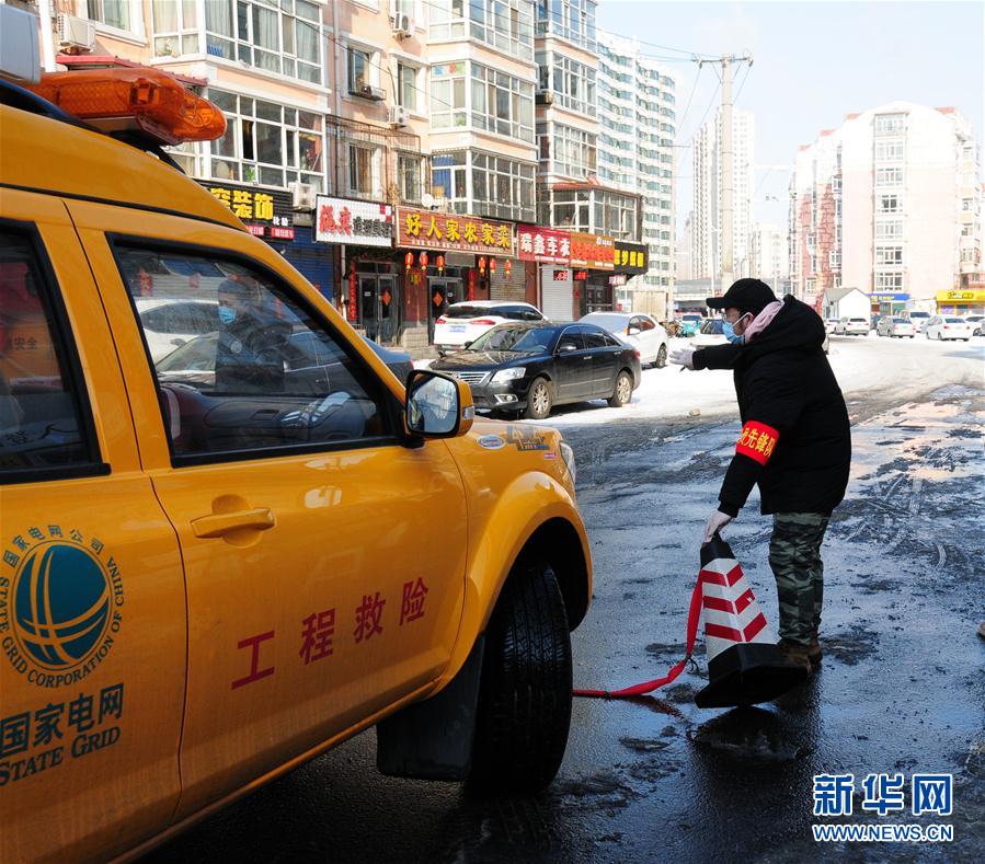 （聚焦疫情防控·圖文互動）（3）不知你是誰，知你為了誰——社區(qū)戰(zhàn)“疫”志愿者群像
