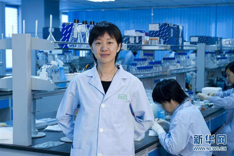 （習(xí)近平致敬的戰(zhàn)“疫”英雄·科技工作者篇·圖文互動）（1）他們，爭分奪秒與病魔較量