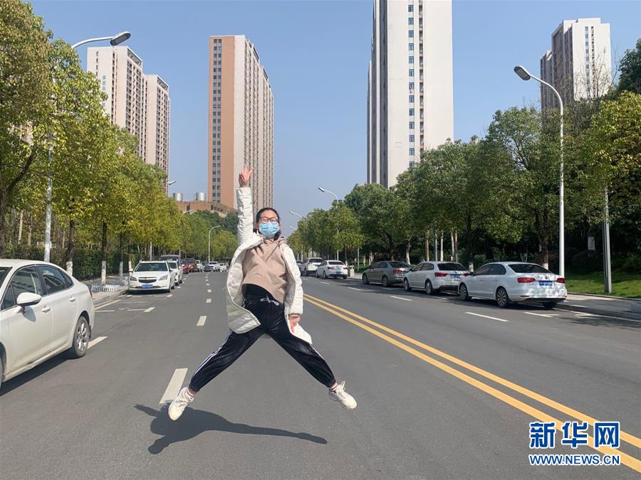 （一線抗疫群英譜·圖文互動）（3）“95后”大學(xué)生郝鶯歌：退掉車票，她選擇直面病毒