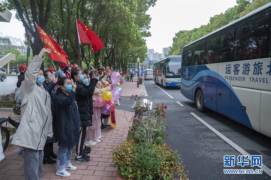 （新華全媒頭條·圖文互動(dòng)）（5）上下同心，守望相助——中國(guó)抗疫眾志成城的生動(dòng)實(shí)踐