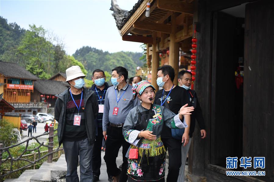 （新華全媒頭條·圖文互動）（8）初夏，循著總書記的腳步探訪產(chǎn)業(yè)扶貧新事