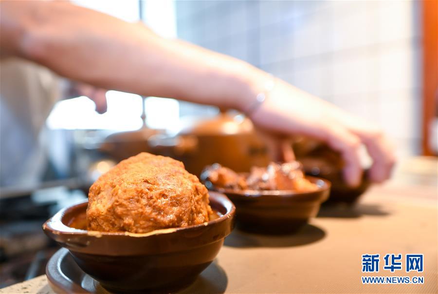 （在習(xí)近平新時(shí)代中國(guó)特色社會(huì)主義思想指引下——新時(shí)代新作為新篇章·習(xí)近平總書記關(guān)切事·圖文互動(dòng)）（7）珍惜盤中餐，狠剎浪費(fèi)風(fēng)——各地積極行動(dòng)堅(jiān)決制止餐飲浪費(fèi)