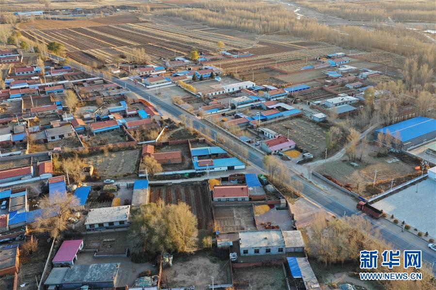 （全面建成小康社會“百城千縣萬村”調(diào)研行·圖文互動）（2）互助互利，小甘薯帶來甜蜜日子——內(nèi)蒙古奈曼旗互利村闖出產(chǎn)業(yè)致富之路