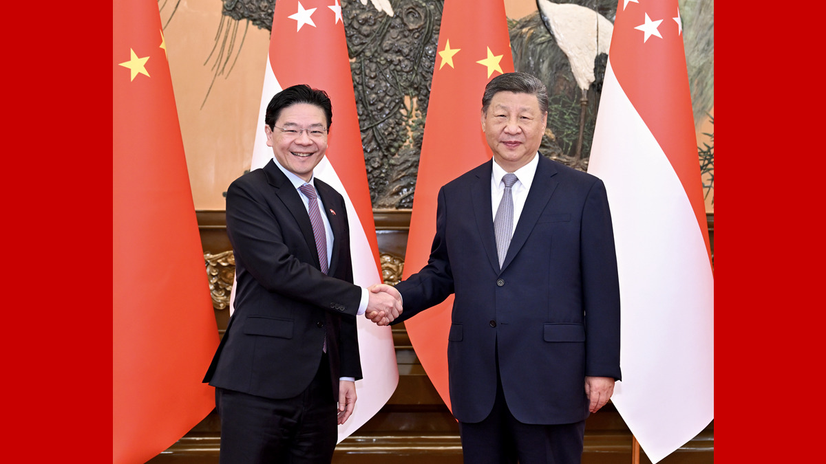 習(xí)近平會見新加坡總理黃循財(cái)
