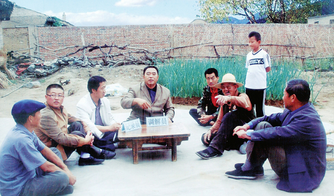 調(diào)解“家長(zhǎng)里短，雞毛蒜皮”的小事情是李培斌從事的大事業(yè)