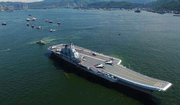 獨家航拍！遼寧艦駛離香港