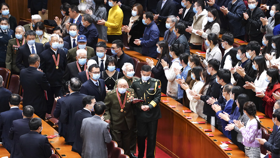 大會前，志愿軍老同志入場