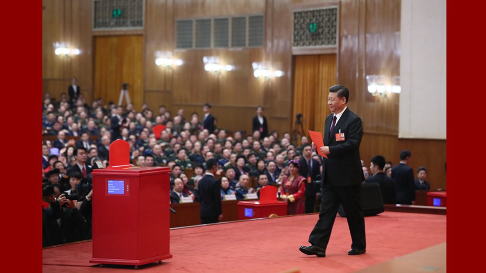 習(xí)近平當(dāng)選國家主席、中央軍委主席
