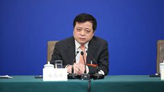 全國政協(xié)常委、全國工商聯(lián)副主席、正泰集團(tuán)董事長 南存輝