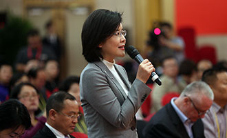 中央電視臺(tái)、中國(guó)網(wǎng)絡(luò)電視臺(tái)記者提問(wèn)