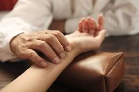【健康解碼】中醫(yī)藥如何治療股骨頭壞死？