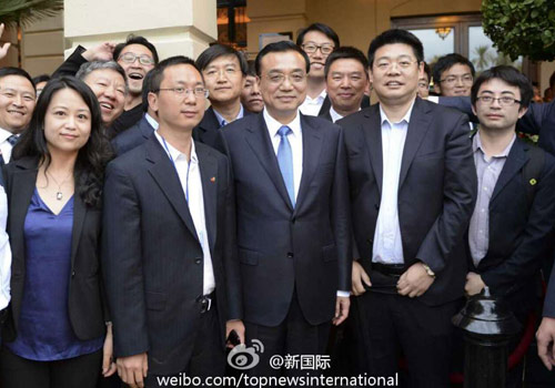 李克強(qiáng)：在非中企了解當(dāng)?shù)匚幕拍茉「?。圖片來源：“新國際”微博。