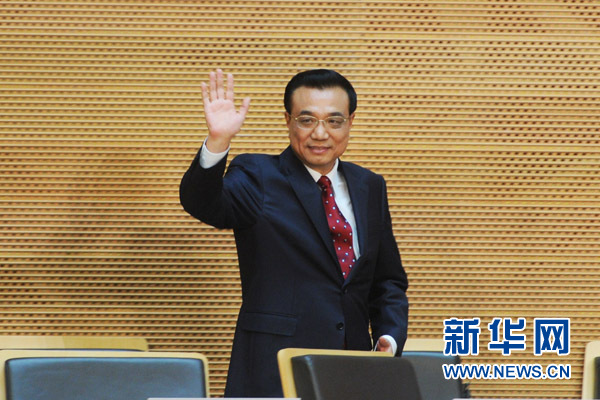 5月5日，中國國務院總理李克強在位于亞的斯亞貝巴的非洲聯(lián)盟總部發(fā)表題為《開創(chuàng)中非合作更加美好的未來》的演講。 新華社記者 謝環(huán)馳 攝 