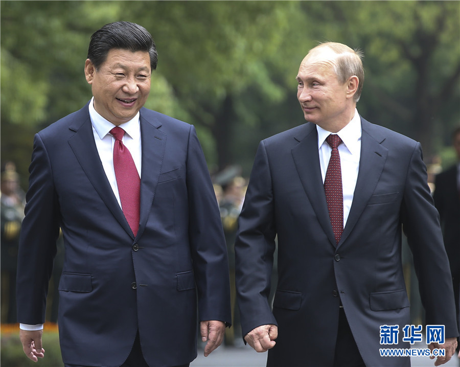 這是會談前，習(xí)近平在上海西郊會議中心廣場為普京舉行歡迎儀式。新華社記者 蘭紅光 攝 