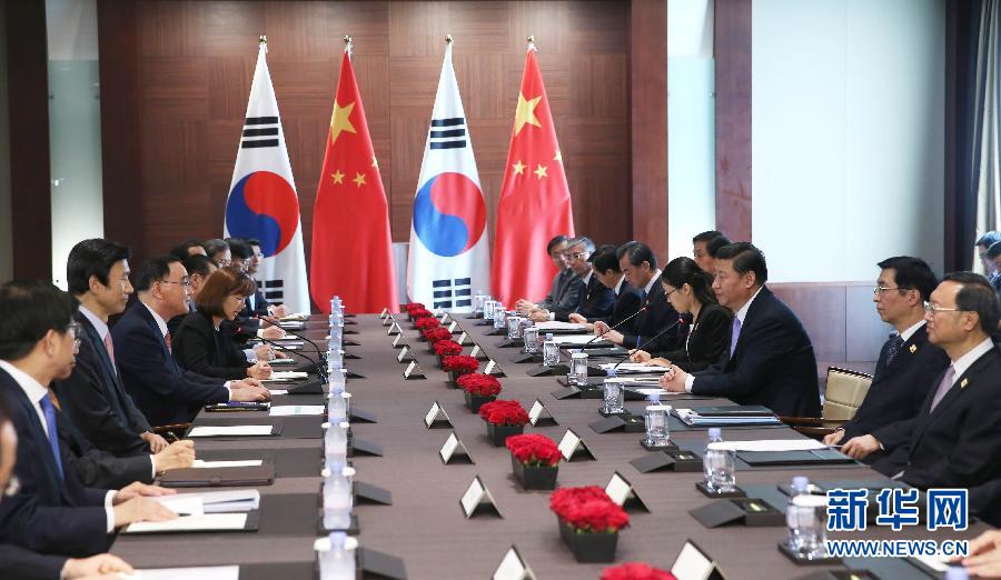 7月4日，國家主席習近平在首爾會見韓國總理鄭烘原。 新華社記者謝環(huán)馳攝 