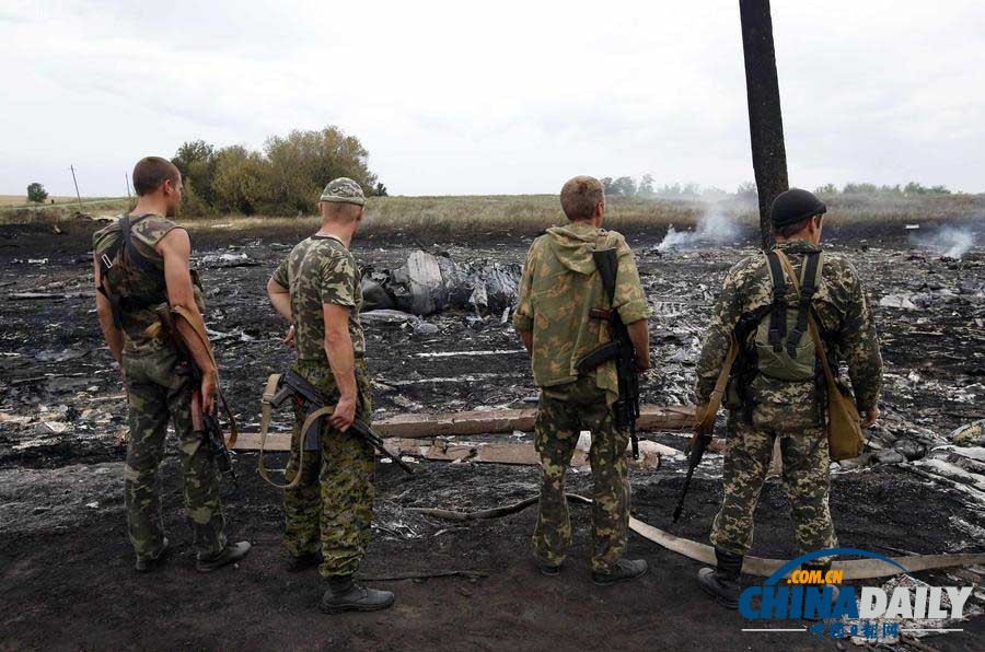 直擊馬航MH17客機(jī)墜毀事件面面觀(guān)