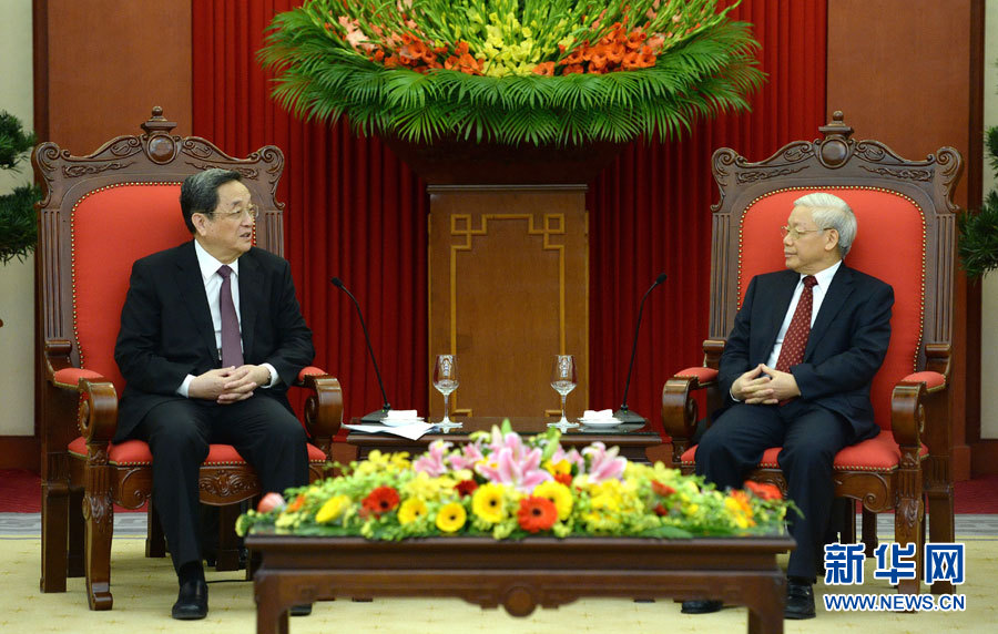 12月25日至27日，中共中央政治局常委、全國政協(xié)主席俞正聲對越南進行正式訪問。這是12月26日，俞正聲在河內(nèi)會見越共中央總書記阮富仲。 新華社記者馬占成攝