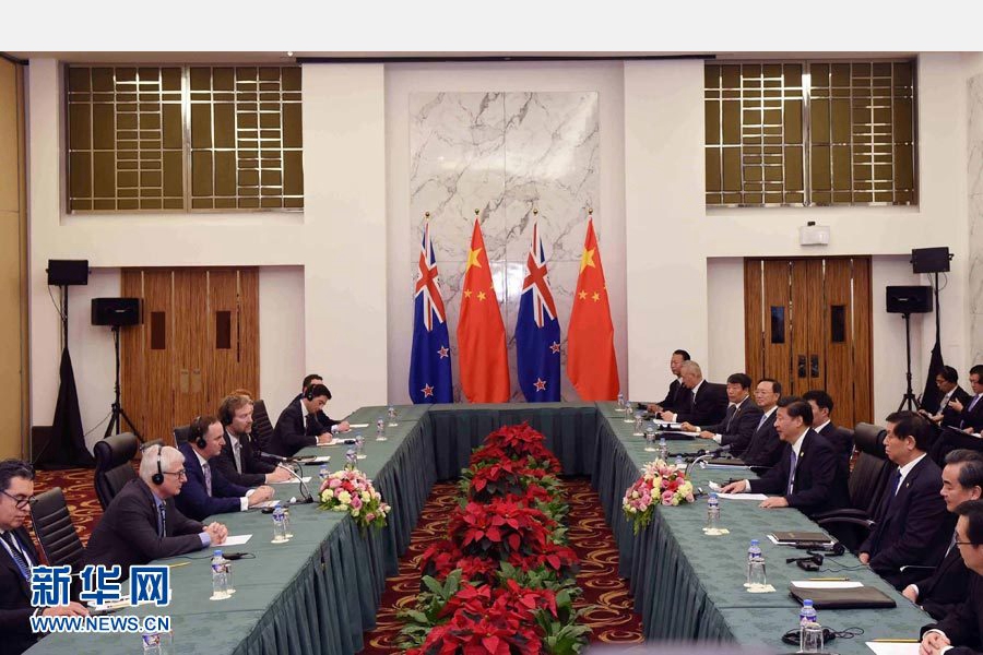 11月18日，國家主席習(xí)近平在菲律賓馬尼拉會見新西蘭總理約翰·基。 新華社記者 饒愛民 攝