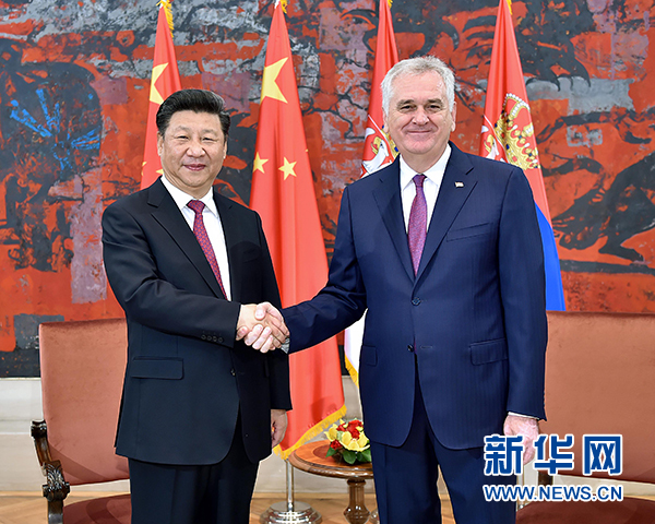 6月18日，國(guó)家主席習(xí)近平在貝爾格萊德同塞爾維亞總統(tǒng)尼科利奇舉行會(huì)談。 新華社記者 李濤 攝 