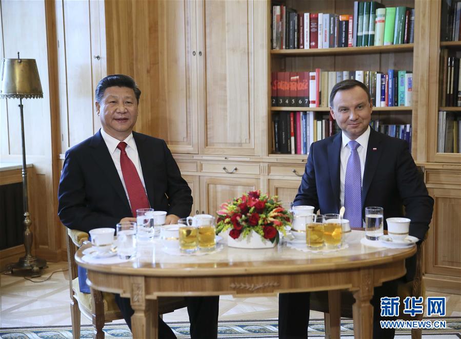 6月20日，國(guó)家主席習(xí)近平在華沙同波蘭總統(tǒng)杜達(dá)舉行會(huì)談。新華社記者蘭紅光攝 