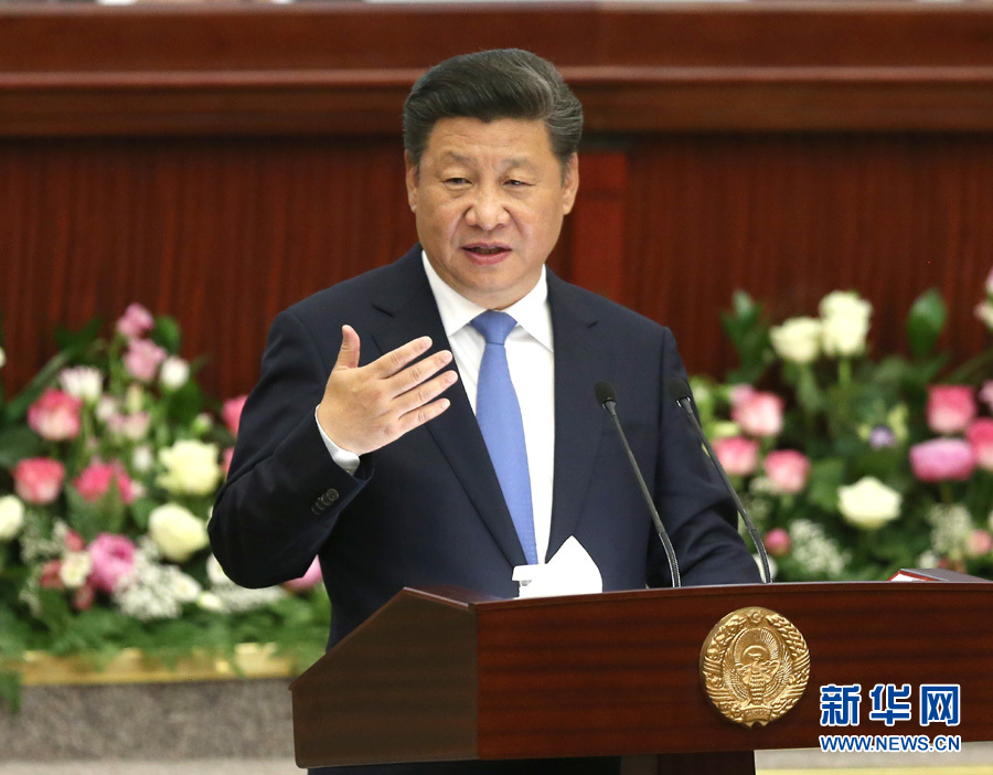 6月22日，國(guó)家主席習(xí)近平在塔什干烏茲別克斯坦最高會(huì)議立法院發(fā)表題為《攜手共創(chuàng)絲綢之路新輝煌》的重要演講。 新華社記者馬占成攝