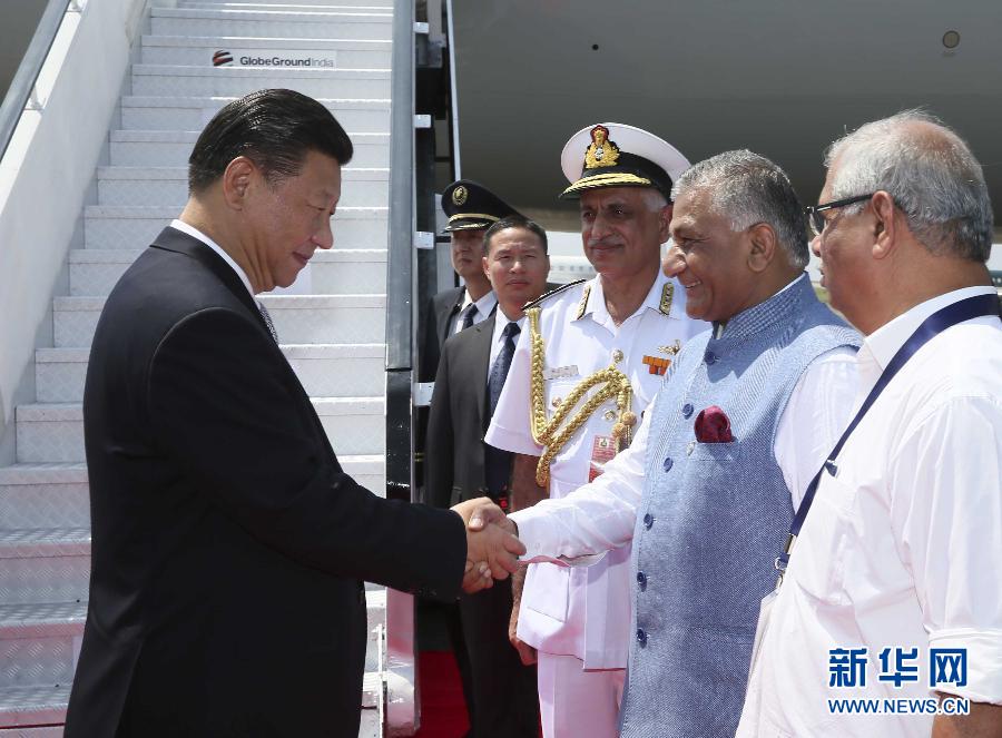 10月15日，國(guó)家主席習(xí)近平抵達(dá)印度果阿，應(yīng)印度總理莫迪邀請(qǐng)，出席金磚國(guó)家領(lǐng)導(dǎo)人第八次會(huì)晤。 新華社記者蘭紅光攝 